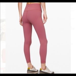 Lululemon wonder under